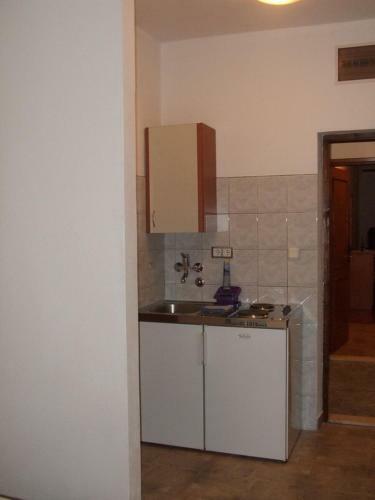 Apartments Jela