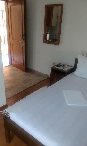 Apartments Jela