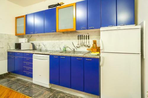Apartments Perasto