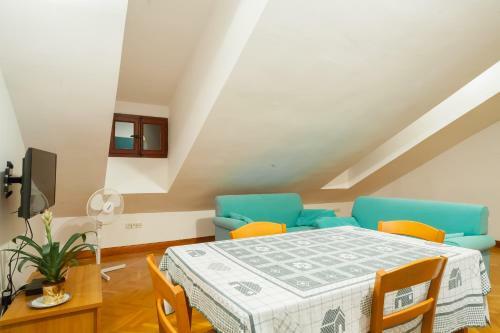 Apartments Perasto