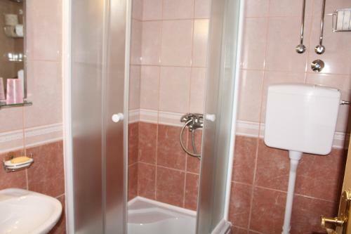 Hostal Guest House Tomanovic