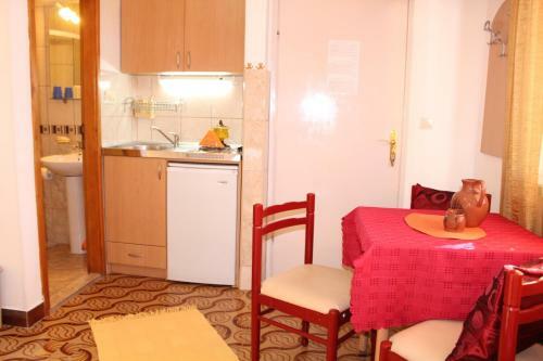 Hostal Guest House Tomanovic