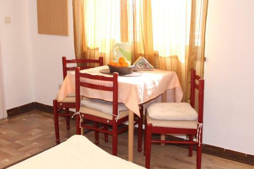 Hostal Guest House Tomanovic