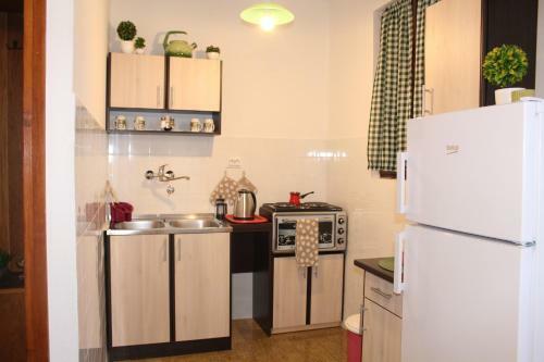 Hostal Guest House Tomanovic