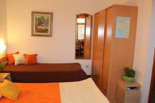 Hostal Guest House Tomanovic