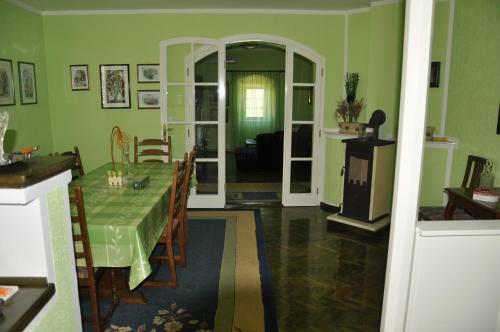Villa Zelenika Apartments