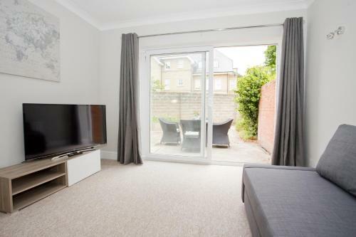Chine Gardens - 2 Bedroom Apartment