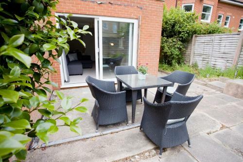 Chine Gardens - 2 Bedroom Apartment