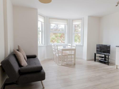 Palm Retreat Dream Holiday Apartment In Dorset
