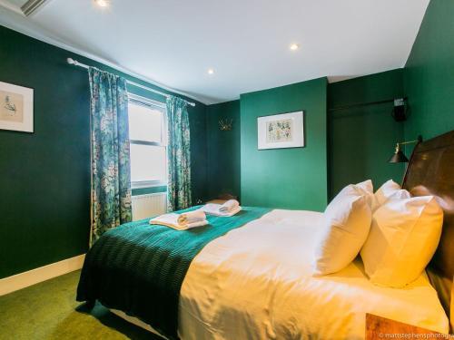 Exquisite 3bdr Botanical Oasis In Central Brighton