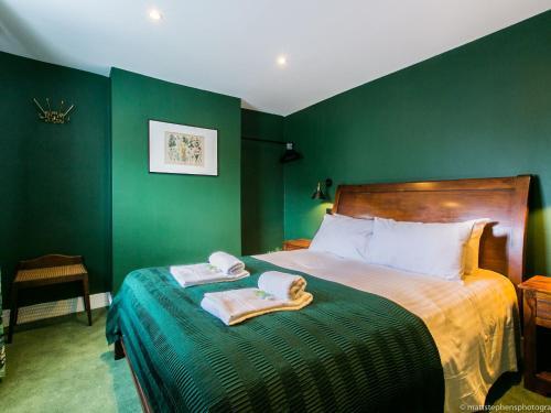 Exquisite 3bdr Botanical Oasis In Central Brighton