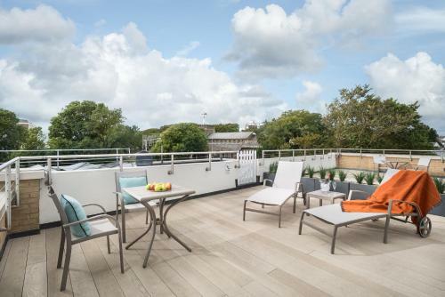Q Square By Supercity Aparthotels