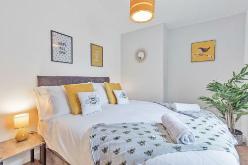 Smugglers View 3 Bedroom Historic Cottage Direct Sea Views