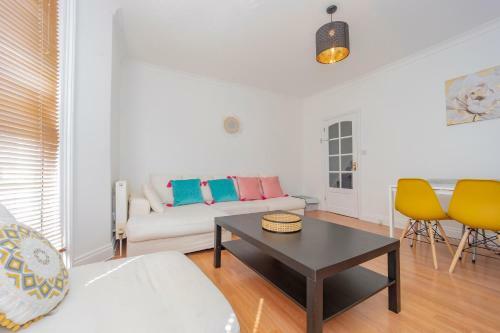 Apartamento Cosy Three Bedroom Flat Next Brighton Seafront Sleep 8