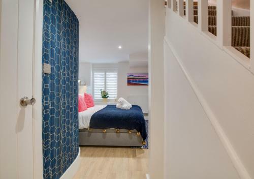 Corner Cottage