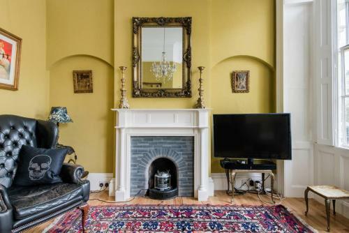 Classic Elegance - Regency Apartment With Period Features