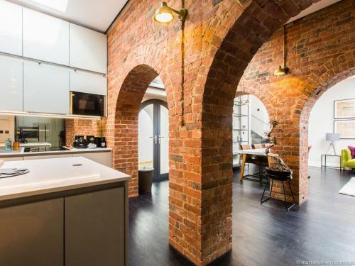 Luxury 3bdr Conversion W/private Rooftop Terrace