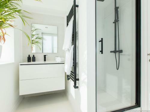 Luxury 3bdr Conversion W/private Rooftop Terrace