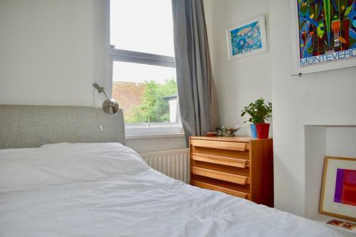 Charming 1bd Apartment With Plenty Of Character