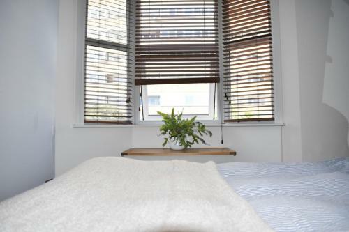 Cosy 1bd Modern Maisonette With Summertime Balcony
