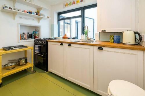 Apartamento Stylish & Charming Regency Flat With Retro Feel