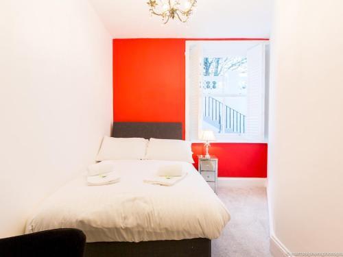 *new* Luxury 3bdr Property W/conservatory & Garden