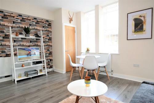 The Old Bank - Your Apartment