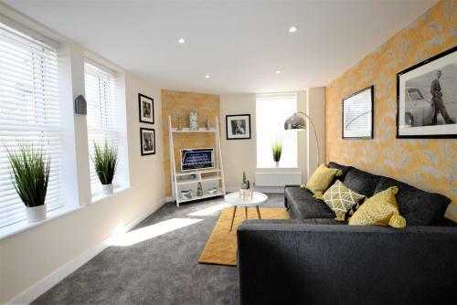 The Old Bank - Your Apartment