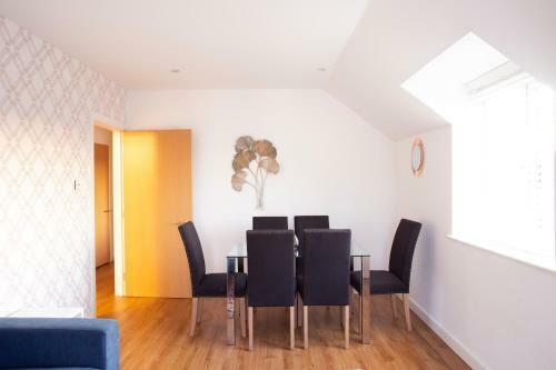 Savoy Court - Your Apartment