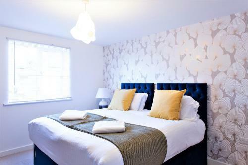 Savoy Court - Your Apartment