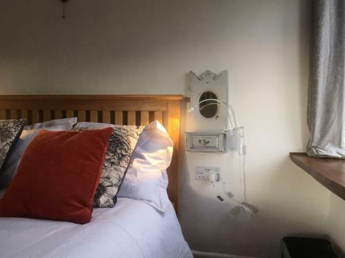 Mycityhaven - The Siston Cottage