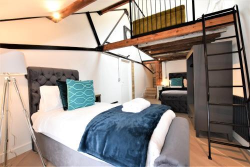 The Loft - Your Apartment