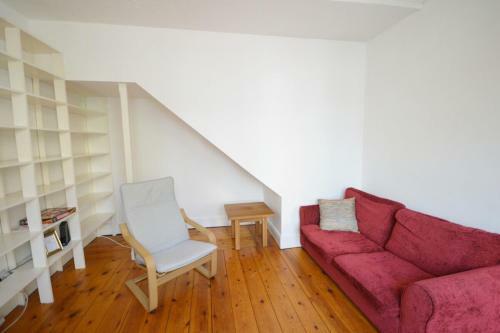 2 Bed Home - Gloucester Road