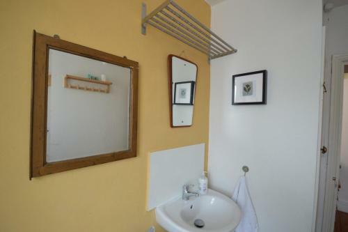2 Bed Home - Gloucester Road