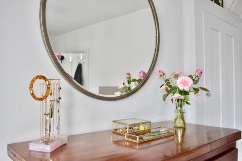 3bd Beautiful Hove Townhouse In Prime Location