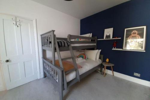 3bd Beautiful Hove Townhouse In Prime Location