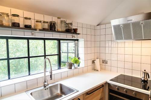 Clifton Oasis - Your Apartment