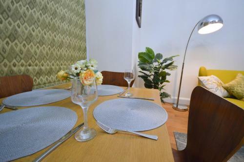 Apartamento Homely Flat In Prime Location