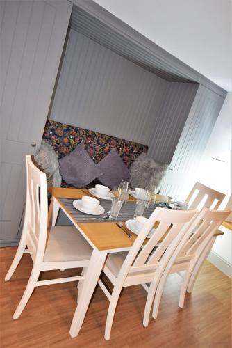 Oakfield Place - Your Apartment