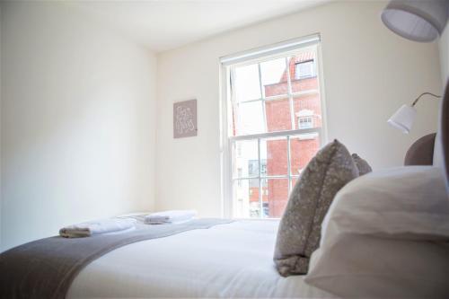 The Clarence - Your Apartment