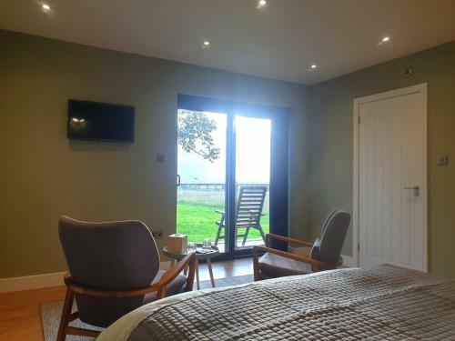 Hostal Open Acres Accomadation And Airport Parking