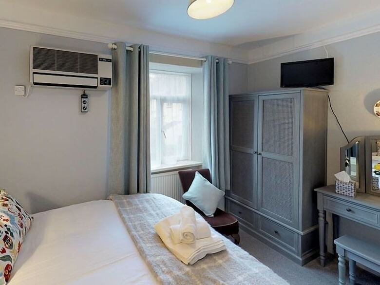 Bed & Breakfast Ranscombe House