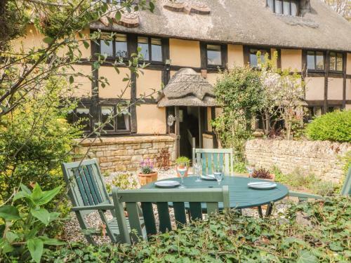 The Old Cider Press, Broadway
