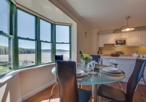 Apartamento 32 St Brides Bay View Apts