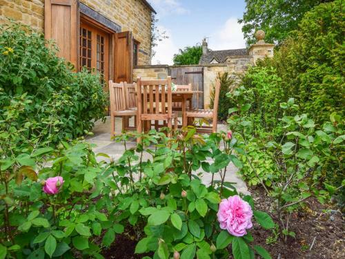 Coach House, Saintbury