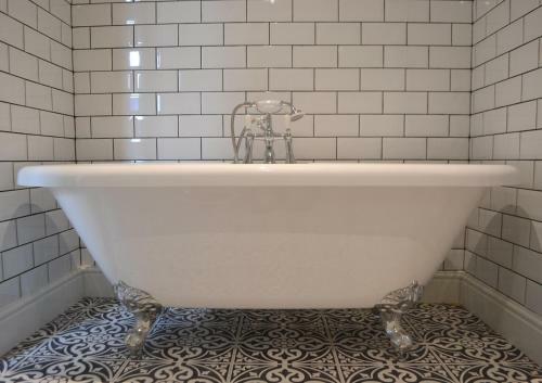 Ware House B&B