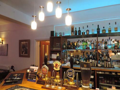 Bed & Breakfast The Tollemache Arms