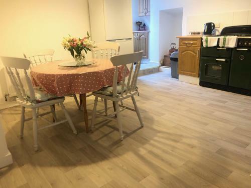 Stunning 2-bed House In Bungay