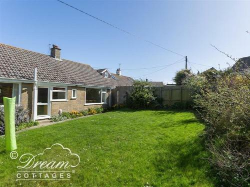 Hillview Bungalow, Burton Bradstock
