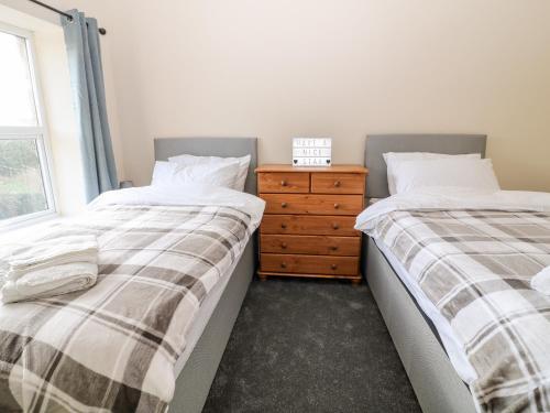 10 Smalldale Cottages